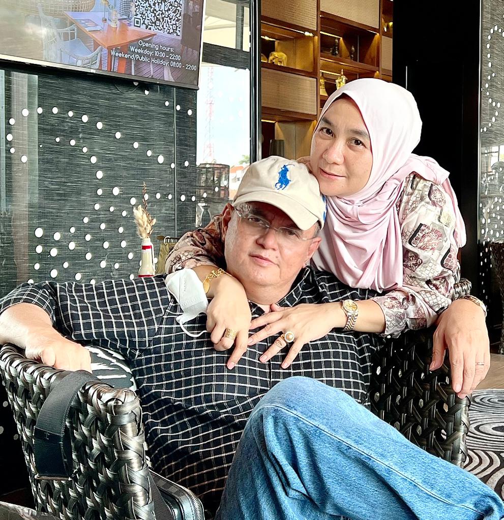 Yenon Orsa bersama istri di Novotel Puncak Bogor
