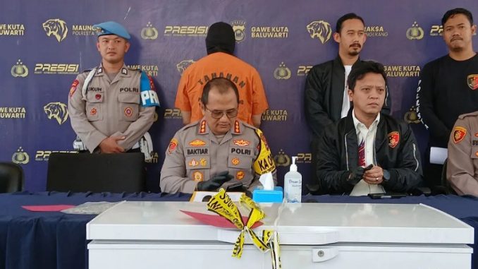 korban mutilasi di dalam frezer