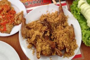 Viral Ayam Goreng Widuran Nonhalal, Baru Ngaku Setelah 50 Tahun Berdiri