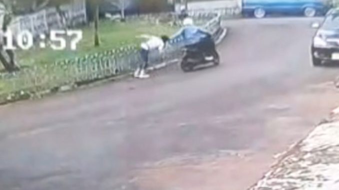 Ibu Desainer Didiet Maulana dijambret saat Olahraga