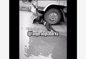 Tragis! Pemotor Tewas Dilindas Truk Besar di Balaraja
