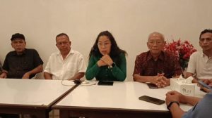 Warga Cirebon Protes PBB Naik 1.000 Persen