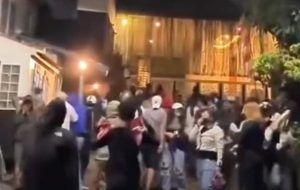 Viral Rumah Sri Mulyani Dijarah Massa di Bintaro