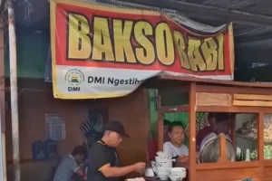 Viralnya ‘Bakso Babi’ yang Dipasangi Spanduk oleh Dewan Masjid di Bantul Yogyakarta